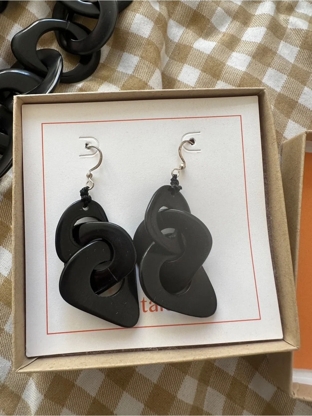 Black Linked Resin Necklace and Earrings Set